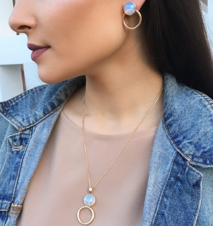 Parure plaquée or avec effet nacré