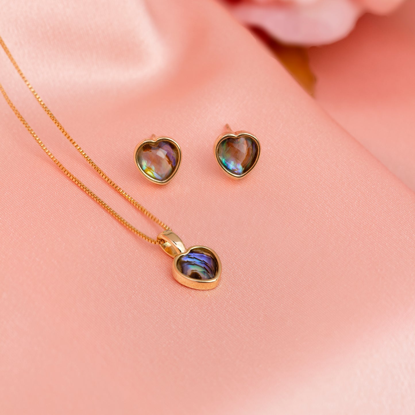 Ensemble doré avec cœur de nacre