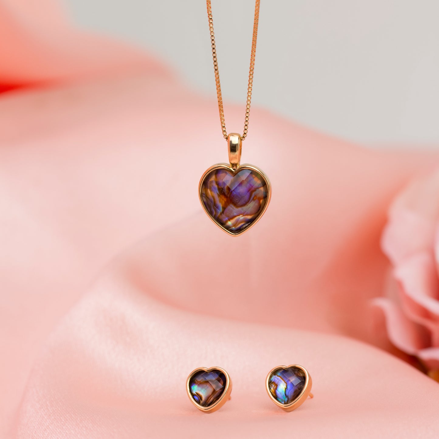 Ensemble doré avec cœur de nacre