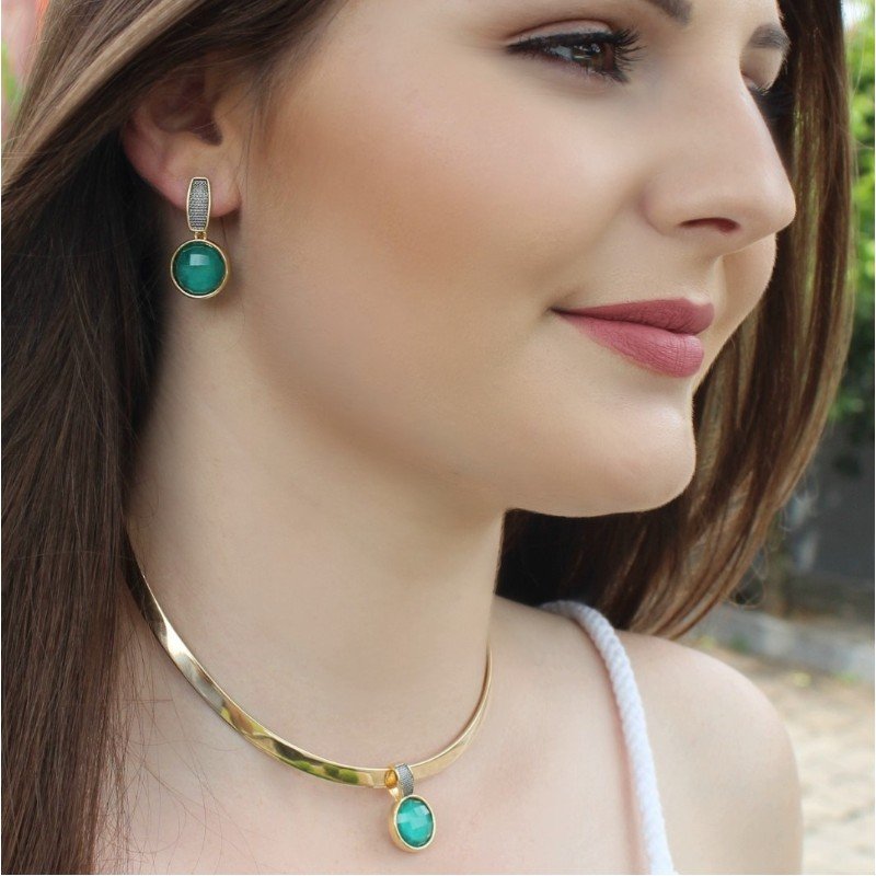 Ensemble doré avec rhodium noir et pierres circulaires